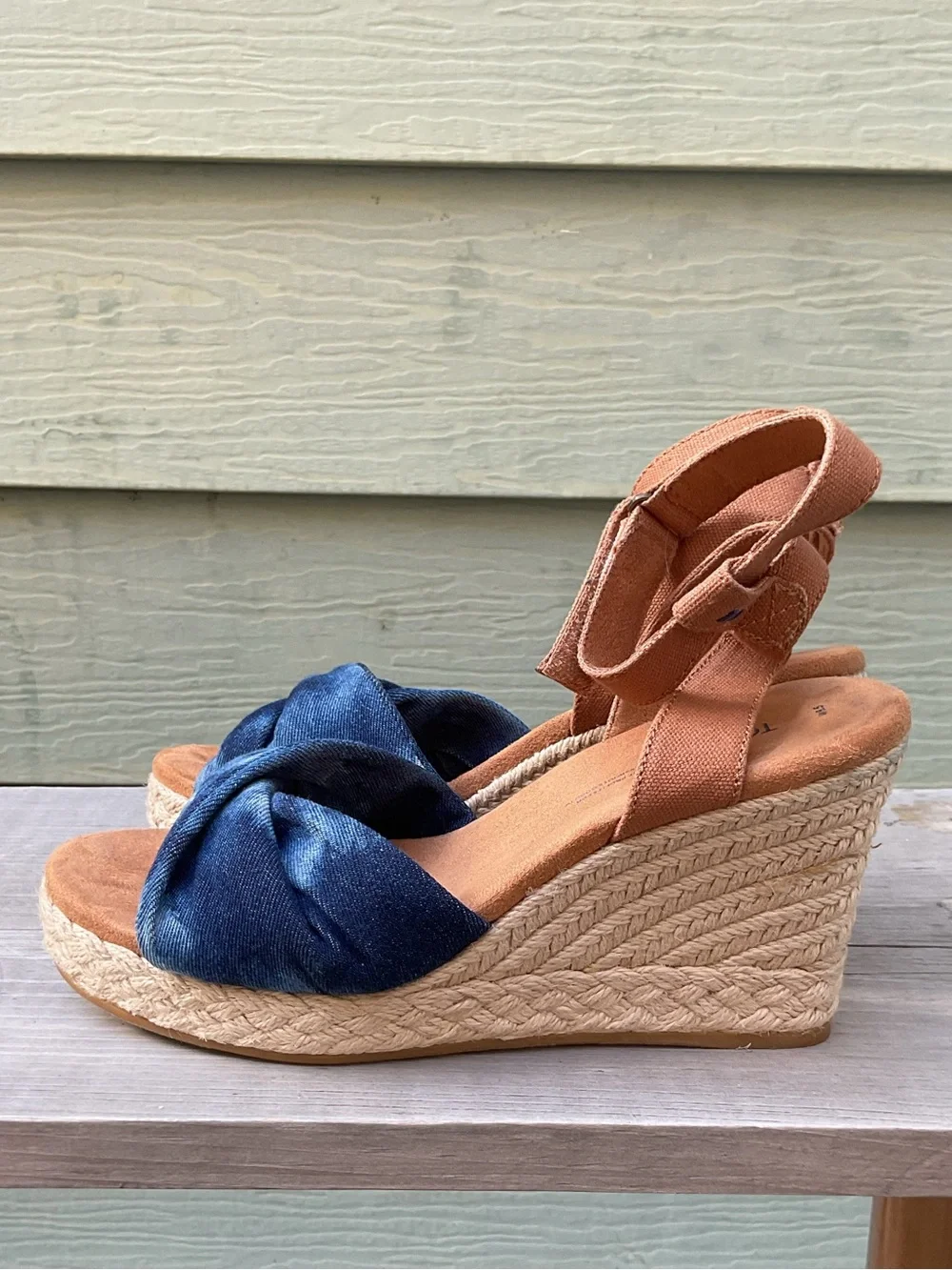 Toms Denim Blue Twist and Tan Espadrille Wedge Sandals